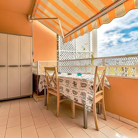 Orlando 1 Bedroom Playa De Las Americas Apartment